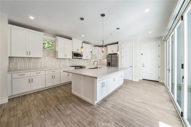 2573 Elden Ave B, Costa Mesa, CA 92627