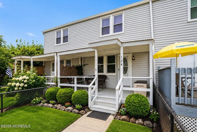 124 Belshaw Avenue, Shrewsbury Twp, NJ 07724