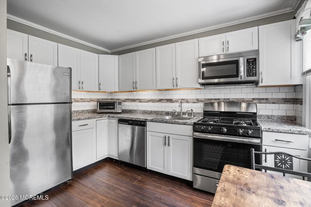 124 Belshaw Avenue, Shrewsbury Twp, NJ 07724