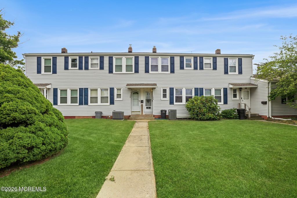 124 Belshaw Avenue, Shrewsbury Twp, NJ 07724