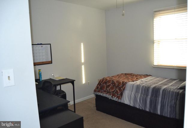 686 STATE RD, West Grove, PA 19390