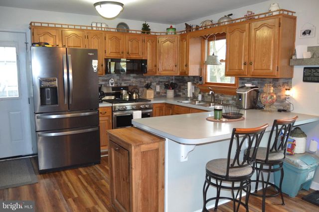 686 STATE RD, West Grove, PA 19390