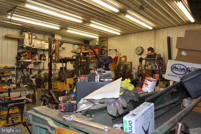 686 STATE RD, West Grove, PA 19390