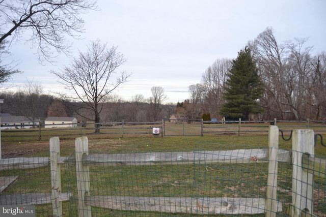 686 STATE RD, West Grove, PA 19390