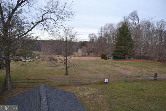 686 STATE RD, West Grove, PA 19390