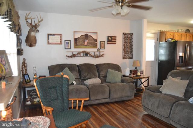 686 STATE RD, West Grove, PA 19390