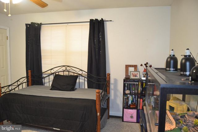 686 STATE RD, West Grove, PA 19390