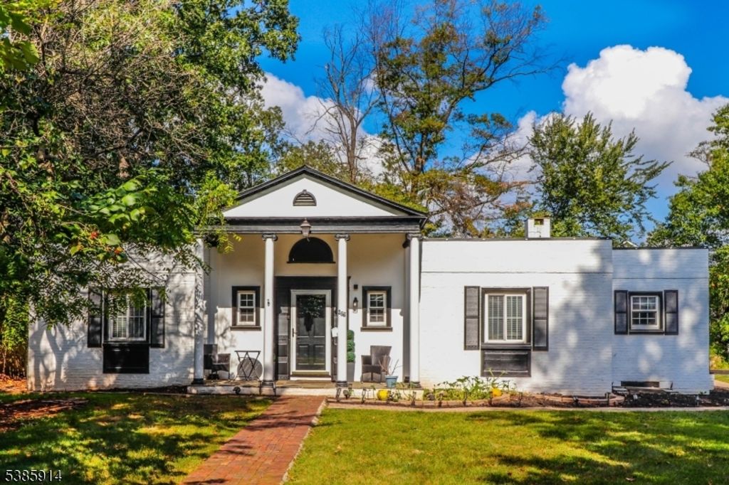 266 Middlesex Ave, Metuchen Boro, NJ 08840