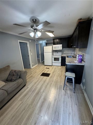 603 18th, Tuscaloosa, AL 35401