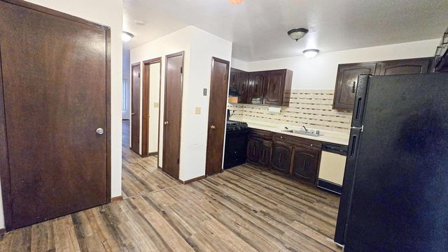 6202 W Port AVENUE, Milwaukee, WI 53223