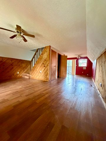651 Tilleys Lane, Wellington, KY 40387