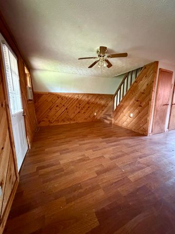 651 Tilleys Lane, Wellington, KY 40387