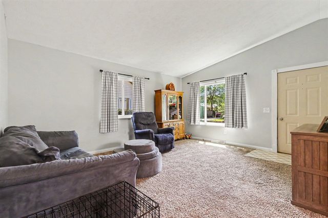 341 Nora Street, Kentwood, MI 49548