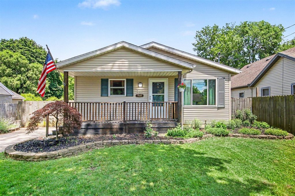 341 Nora Street, Kentwood, MI 49548