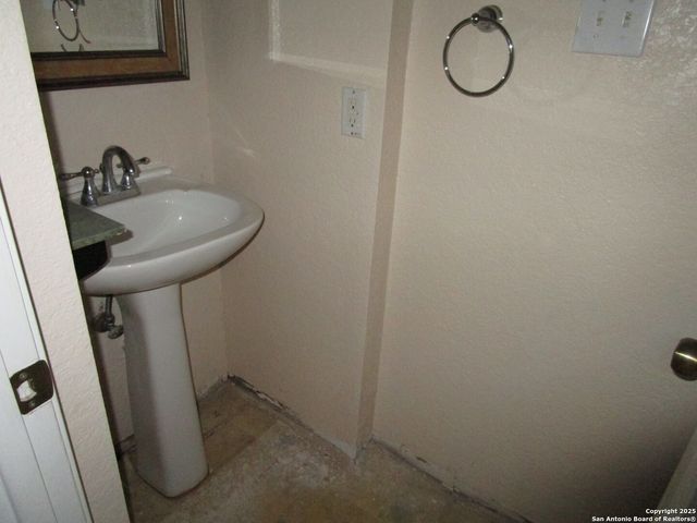 1426 RANGE FINDER, San Antonio, TX 78245