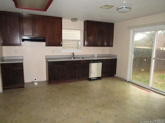 1426 RANGE FINDER, San Antonio, TX 78245