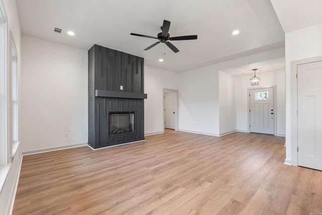 13 Ricky Lane, Greenbrier, AR 72058