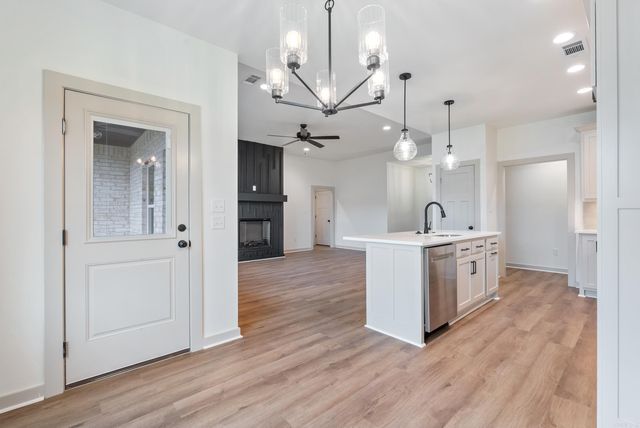 13 Ricky Lane, Greenbrier, AR 72058