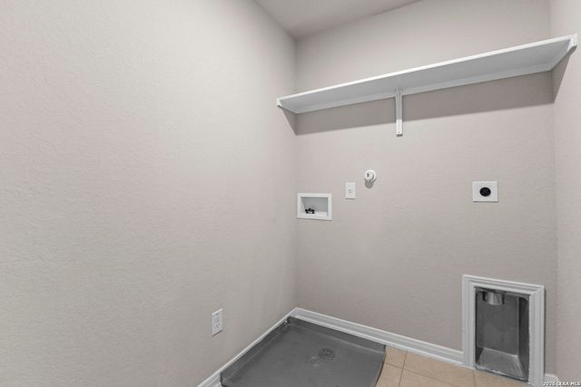 12221 ICON RDG, San Antonio, TX 78253