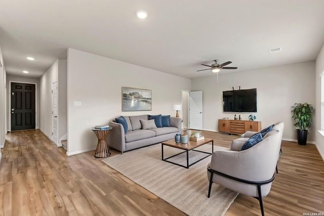 12221 ICON RDG, San Antonio, TX 78253