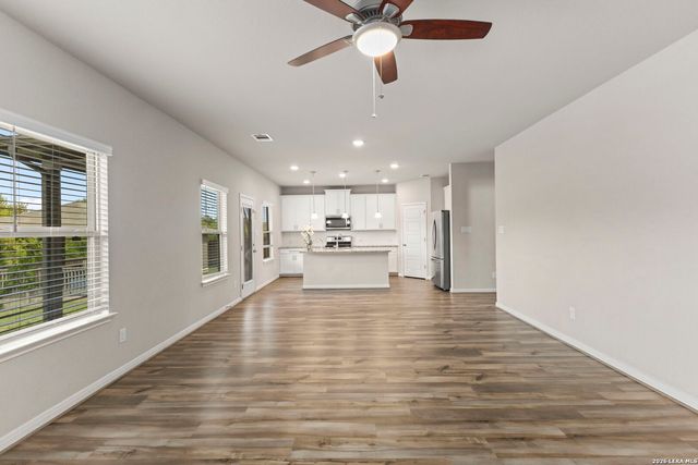 12221 ICON RDG, San Antonio, TX 78253