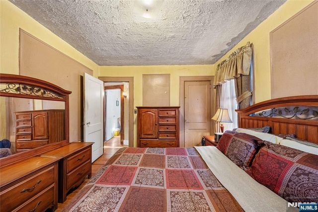 252 Duane Street, Orange, NJ 07050