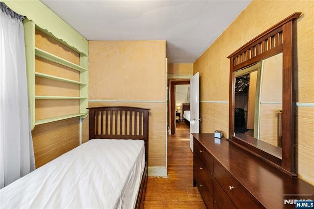 252 Duane Street, Orange, NJ 07050