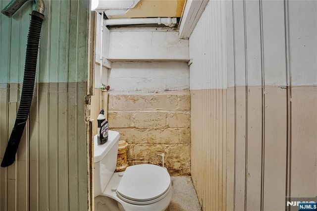 252 Duane Street, Orange, NJ 07050