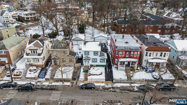 252 Duane Street, Orange, NJ 07050