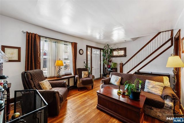 252 Duane Street, Orange, NJ 07050