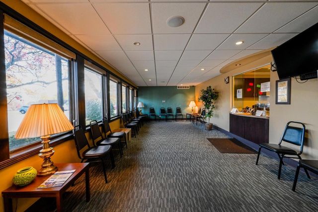 1043 Harding Memorial Parkway, Marion, OH 43302