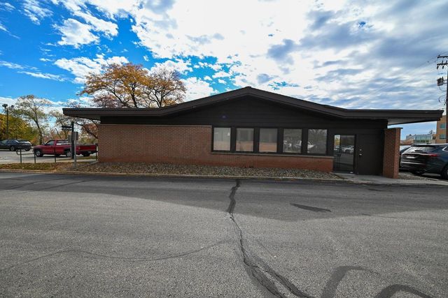 1043 Harding Memorial Parkway, Marion, OH 43302