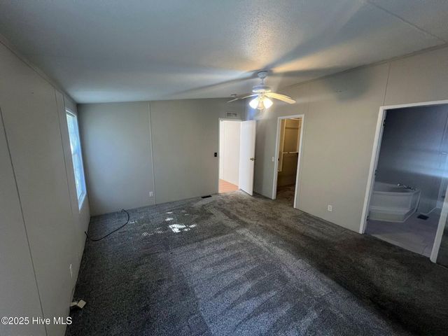 124 Waterview Drive, Grandy, NC 27939