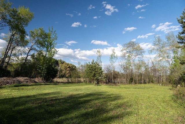 W5479 County Road P, Pardeeville, WI 53954