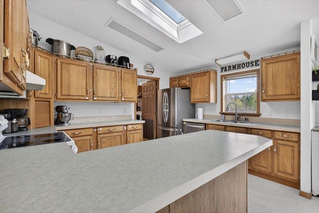 W5479 County Road P, Pardeeville, WI 53954