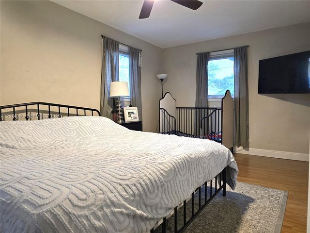 6626 SW 1st Court, Pembroke Pines, FL 33023