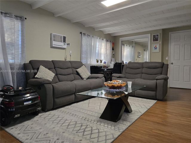 6626 SW 1st Court, Pembroke Pines, FL 33023
