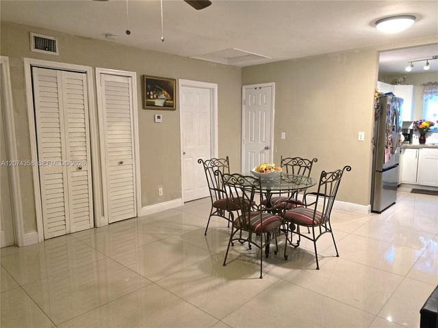6626 SW 1st Court, Pembroke Pines, FL 33023