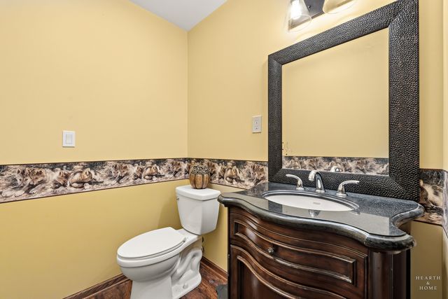 4911 Redbird Lane, Crystal Lake, IL 60012