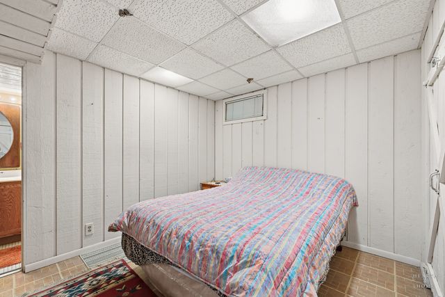 4911 Redbird Lane, Crystal Lake, IL 60012