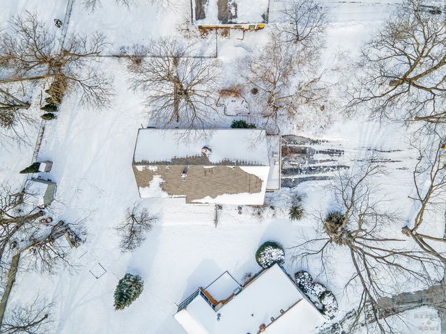 4911 Redbird Lane, Crystal Lake, IL 60012