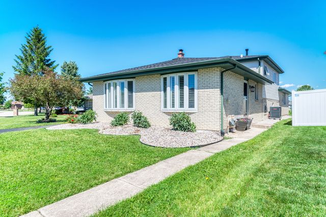 16829 Creekside Avenue, Tinley Park, IL 60487