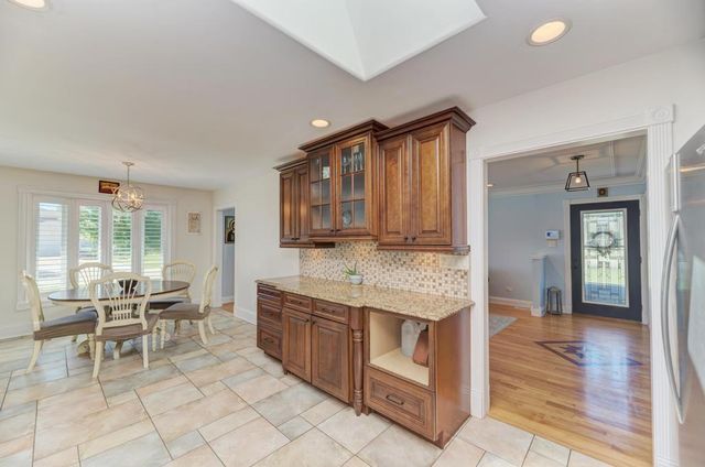 16829 Creekside Avenue, Tinley Park, IL 60487
