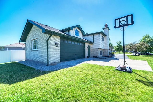 16829 Creekside Avenue, Tinley Park, IL 60487