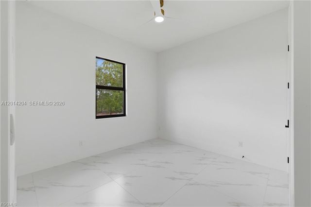 1031 SW 1st TER, Cape Coral, FL 33991