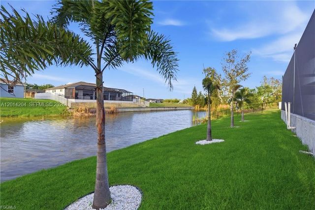 1031 SW 1st TER, Cape Coral, FL 33991
