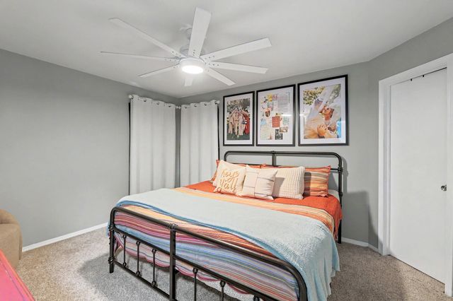 214 E Country Walk, Mulvane, KS 67110