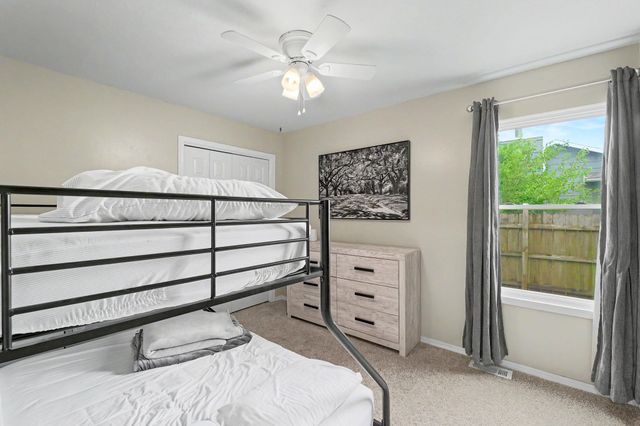 214 E Country Walk, Mulvane, KS 67110