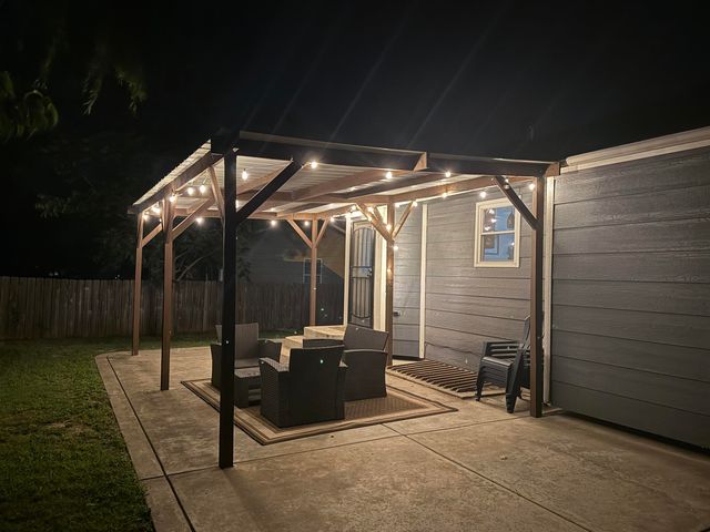 214 E Country Walk, Mulvane, KS 67110
