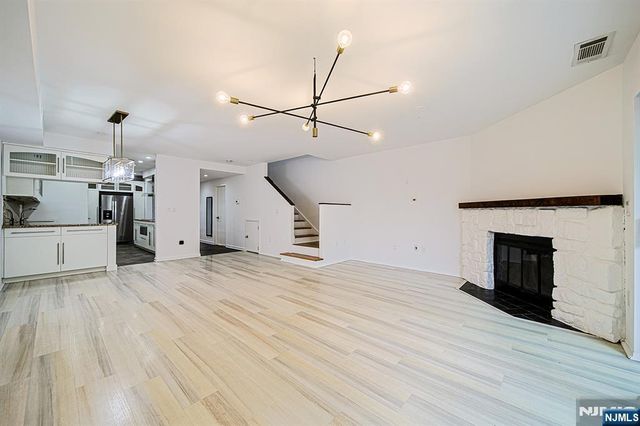 3 Whitman Court 1203, Teaneck, NJ 07666
